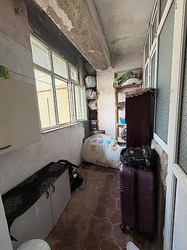 berde ev: Bakı, Həzi Aslanov qəs., 2 otaqlı, Köhnə tikili, m. Həzi Aslanov, 36 kv. m — 9