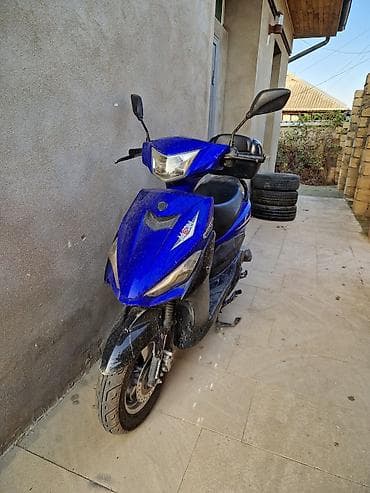 ucuz kamaz satilir: BARTER OLUNUR YAXŞI TELEFON OLSA. Xüsusiyyətlər: - Rəng: mavi, qara — 1