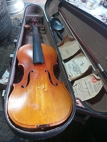 gitara simleri: Məhsul: 2/4 ölçülü skripka komplekti Təsvir: - Ölçü: 2/4 (uşaq/yetkin — 1