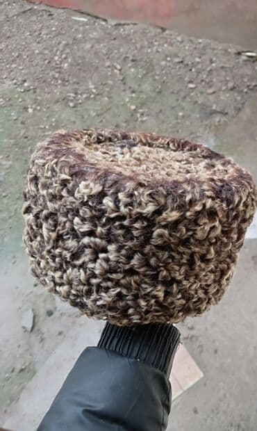 Sabirabadda qedimi papaq satılır 250azın