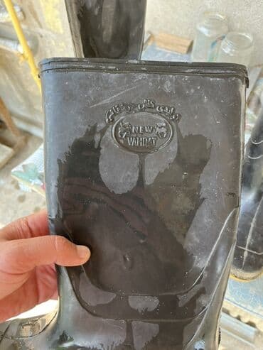 резиновые мужские ботинки: Qara rezin çəkmələr – 44 ölçü - Material: suya davamlı rezin - Rəng — 6