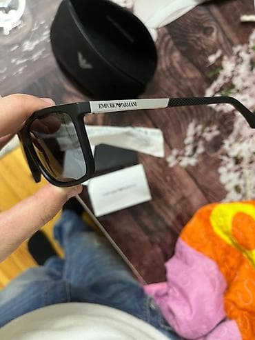 Gün eynəyi, Emporio Armani, Yeni — 2