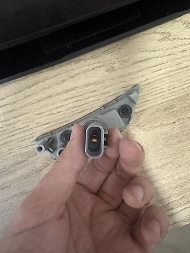 kia sportec: Orjinal "Kia K5 yan bufer reflektoru" (qabarit işığı) 2021-2024-cü — 4