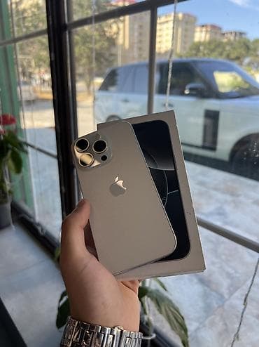 iphone komputer: IPhone 16 Pro, 128 GB, White Titanium, Face ID, Zəmanət, Simsiz şarj — 1