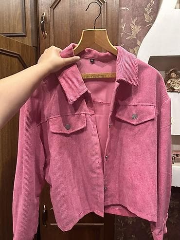xonca desti: Qadın geyim dəsti – 4 parça 1) Çəhrayı korduroy jaket - Qısa kəsim — 1