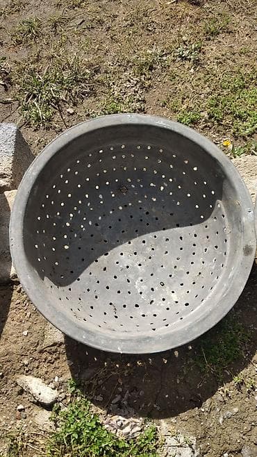 suzgəc: Mis qədmi asüzen - Ölçü: təxmini Ø 30–35 sm, dərinlik orta - Çoxsaylı — 2