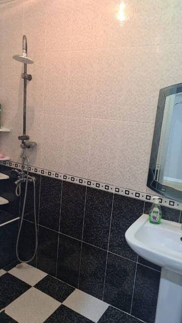 podmayak mənzillər: Həzi Aslanov metrosunun yaxınlığında 17 mertebeli binanın 13-cu — 4