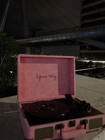 виниловый проигрыватель баку: Qrammafonlar Mehduddur!!! Çox gözəl Retro Qramafonlar və göz oxşuyan — 16