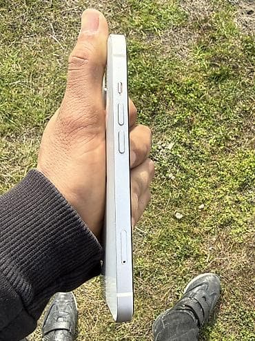 iphone 14 pro qiymet: IPhone 13, 128 GB, Ağ, Simsiz şarj, Face ID — 6