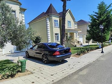 mersedes c klas: Mercedes-Benz S 320: 3.2 l | 2001 il Sedan — 1