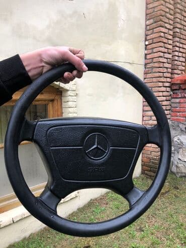 вешалка в прихожую с зеркалом: Mercedes-Benz sükan çarxı - Material: orijinal dəri/rezin örtüklü, üç — 1