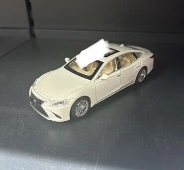 скупка масштабных моделей автомобилей: Ağ rəngdə metal die-cast sedan oyuncağı (miqyaslı model) - Material — 5