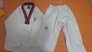 esger forması: 13-15 yaş.Uşaq 1 ay belə getmədi.Taekvando dəsti.2sin götürənə endirim — 1