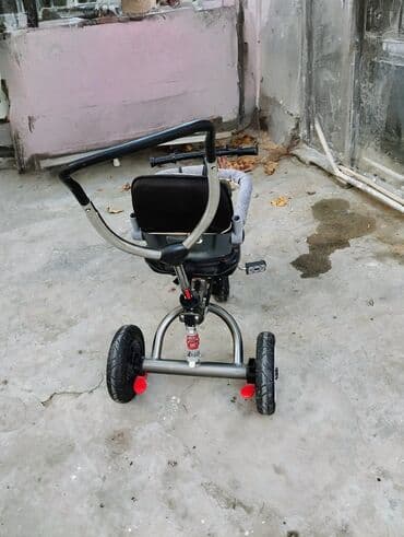 детские трехколесные велосипеды вest trike: Uşaq üçtəkərli velosiped 🚴‍♂️ • Rəng: boz/qarışıq qara • Ön tərəfdə — 3