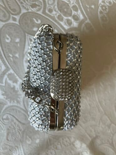 qaşlı çanta: Təzə kimidir, cəmi 1 dəfə toya götürülüb. Zərif gümüşü rəngdə — 4