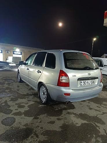 vaz 2017: LADA Kalina Universal (station wagon), gümüşü rəng. - Kuzov: 5 qapı — 2