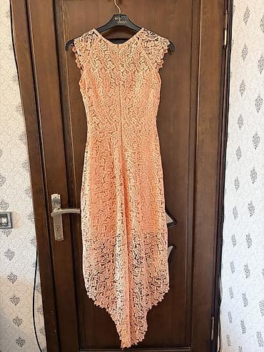 vecerni don: Ziyafət geyimi satılır 🌸 Çox zərif və zövqlü dizayna malik, açıq — 2