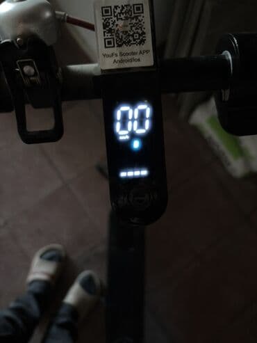 самокат детский: Б/у Электросамокат 10", 251 - 350 Вт, 26 - 35 км/ч, Самовывоз — 5