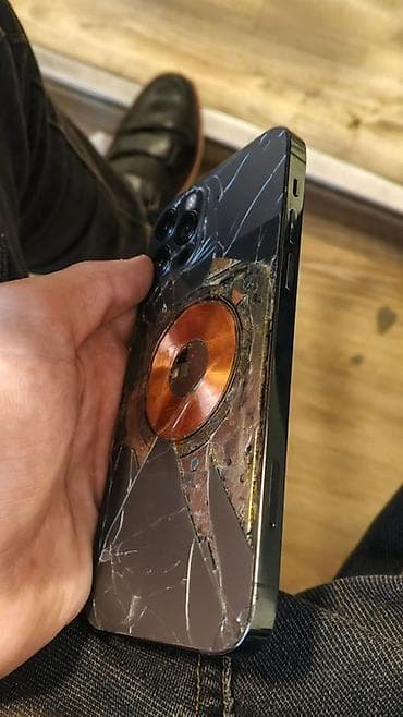 ipad mini ikinci el: IPhone 12 Pro — 3