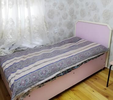 Yataq satılır.Qiymeti 100Azn