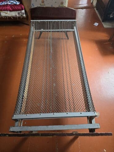 iwlenmiw tek kravat: Б/у, Односпальная кровать, Без подьемного механизма, Без матраса, Без выдвижных ящиков — 2