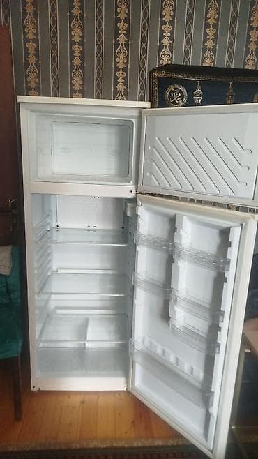 ev soyducu: İki qapılı məişət soyuducusu - Üst hissədə dondurucu bölmə, alt — 3