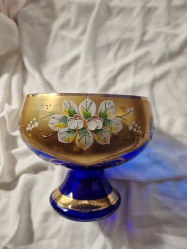 Moskviç: Bir vaza, Bogem şüşəsi — 1