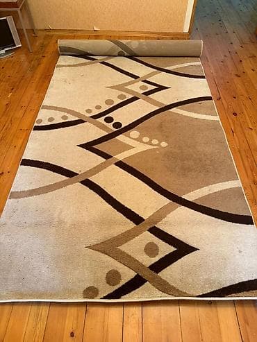 Ev saatları: Xalça — 1