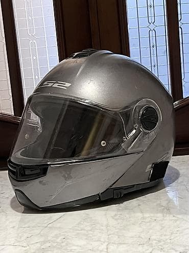 ucuz kask: Normal vezyetdedi cenesi acilir qiymetde cox cuzi endirim ederem — 2
