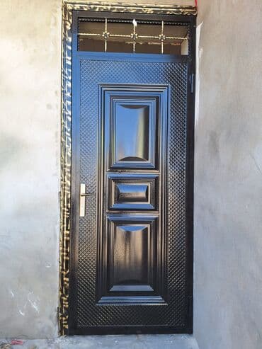 бу входные двери: Fərqli rənglərdə və formalarda mövcud olan metal qapılar təhlükəsizlik — 2