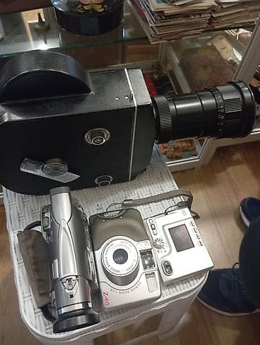 kino kamera: Vintage kamera və videokamera dəsti - 1 ədəd iri ölçülü klassik film — 1