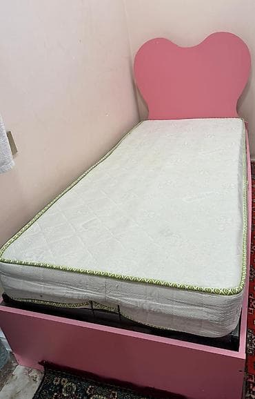 matras satilir: MilKravat qiymeti 100man yaxwi veziyyetdedi bazalidi Tecili satilir — 1