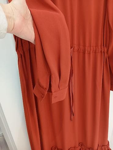 Riva brendi, ölçü: XL. Rəng: tünd terra-kotta (son şəkildə açıq