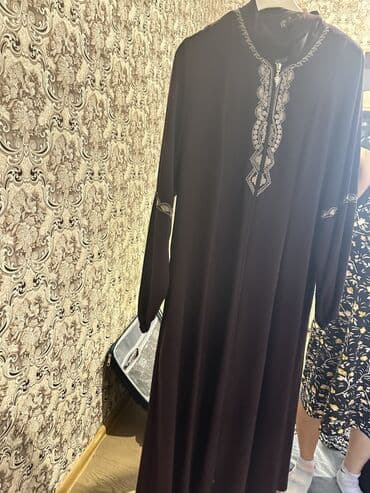 hicab ziyafət geyimləri: Qara abaya dəsti - Uzun, düz kəsimli qara abaya - Ön hissədə tam — 2