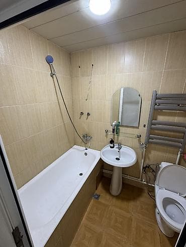 Oğlan Otaq yoldaşı axdarılır. 3otaqlı, 5mərtəbə binanın 1ci at lalafo.az Oğlan Otaq yoldaşı axdarılır. 3otaqlı, 5mərtəbə binanın 1ci