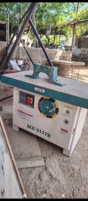 otaq qapıları taxta qapilar: MX-5117B modelində frezer dəzgahı. Taxta emalı və mebel istehsalı üçün — 1