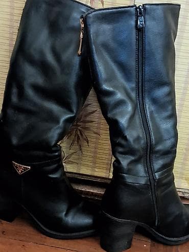 Çəkmələr: Qadın çəkmələri – dizə yaxın hündürlükdə, qara rəng - Material: dəri — 2