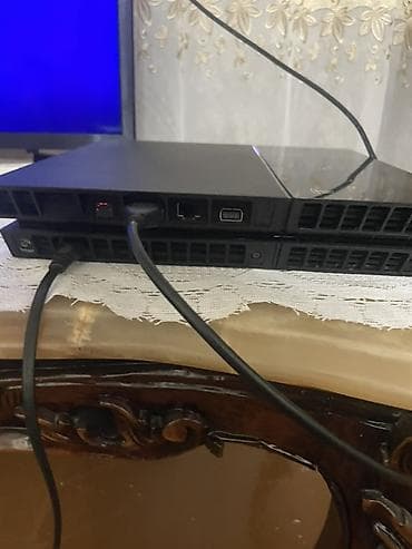 hart disk: PlayStation 4 Cuh1006a 1tb təmizdir çox az səs çıxardır (Original — 2