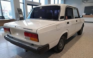 s class guzgusu: VAZ (LADA) 2107: 1.6 l | 2009 il Sedan — 4
