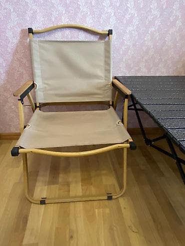 kamp evi: Kamp ucun masa və stul az isdifadə olunub qirigi yoxdu. Masanin uzunu — 3