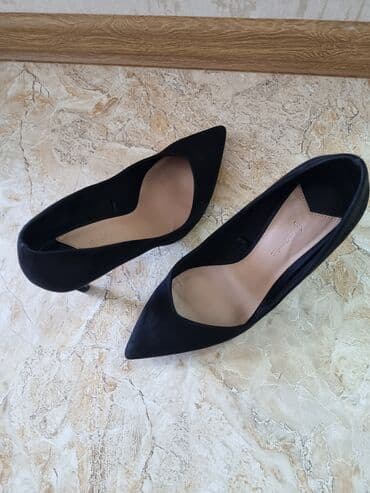 женские толстовки на молниями: Туфли, Размер: 38, цвет - Черный, Б/у — 2