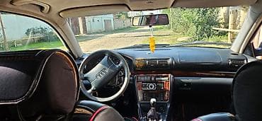 Продажа авто: Audi A4 sedan (B5), gümüşü rəng. - Kuzov: 4 qapılı, aerodinamik — 3