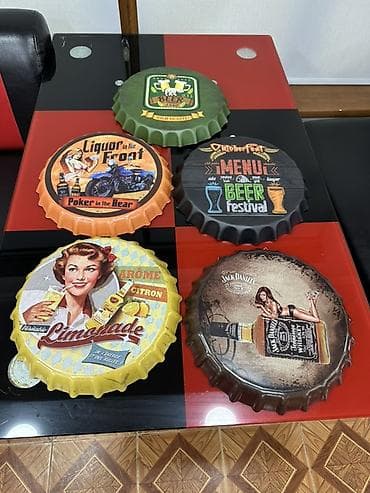Metal divar dekoru – butulka qapağı formasında retro plakatlar dəsti lalafo.az -da Metal divar dekoru – butulka qapağı formasında retro plakatlar dəsti