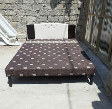 Kravat Təzə hazırı var Çatdırııma var Bir nəfərlik 60 manat İki