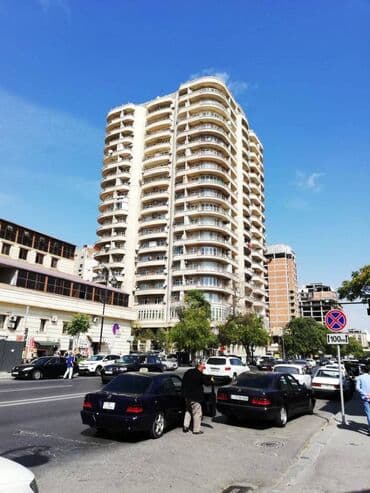 gunəşlidə kirayə evlər: Nərmanov rayonu Şərq bazarın yanı 16 mərtəbəli binanın 14-cü mərtəbəsi — 8