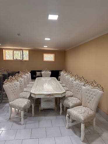 Qonaq otağı üçün, Yeni, Açılmayan, Dördbucaq masa, 12 stul