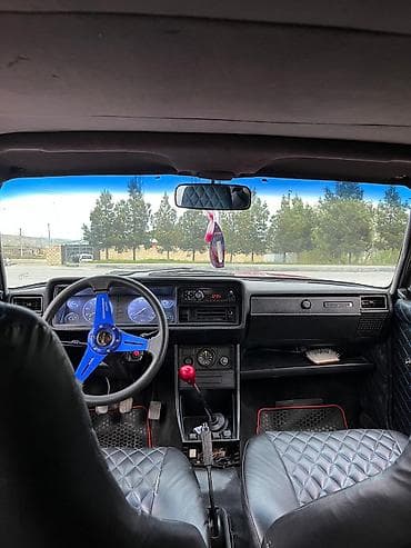 niva yan guzguler: VAZ (LADA) 2107: 1.6 l | 2006 il 98000 km Sedan — 5