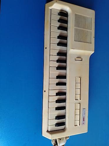 ikinci el mikrofon: Sintezator, İşlənmiş, Ünvandan götürmə — 1