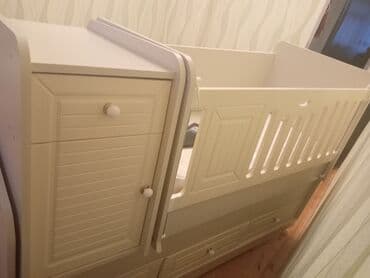 отдам бесплатно мебель: Для мальчика, Б/у, Четырехугольная, Колыбель, Без бортиков, С матрасом, С механизмом качания — 2
