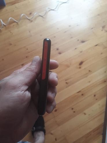 prastoy telfon: Model: nokia (düyməli telefon) Xüsusiyyətlər: - Korpus: kompak, qara — 1